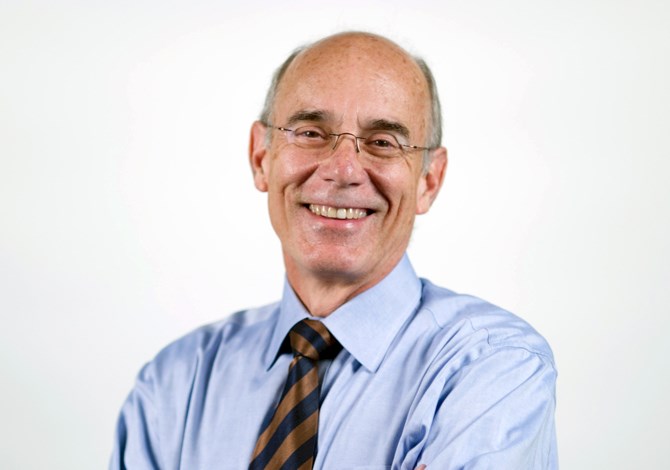 Headshot of Rafel Bras